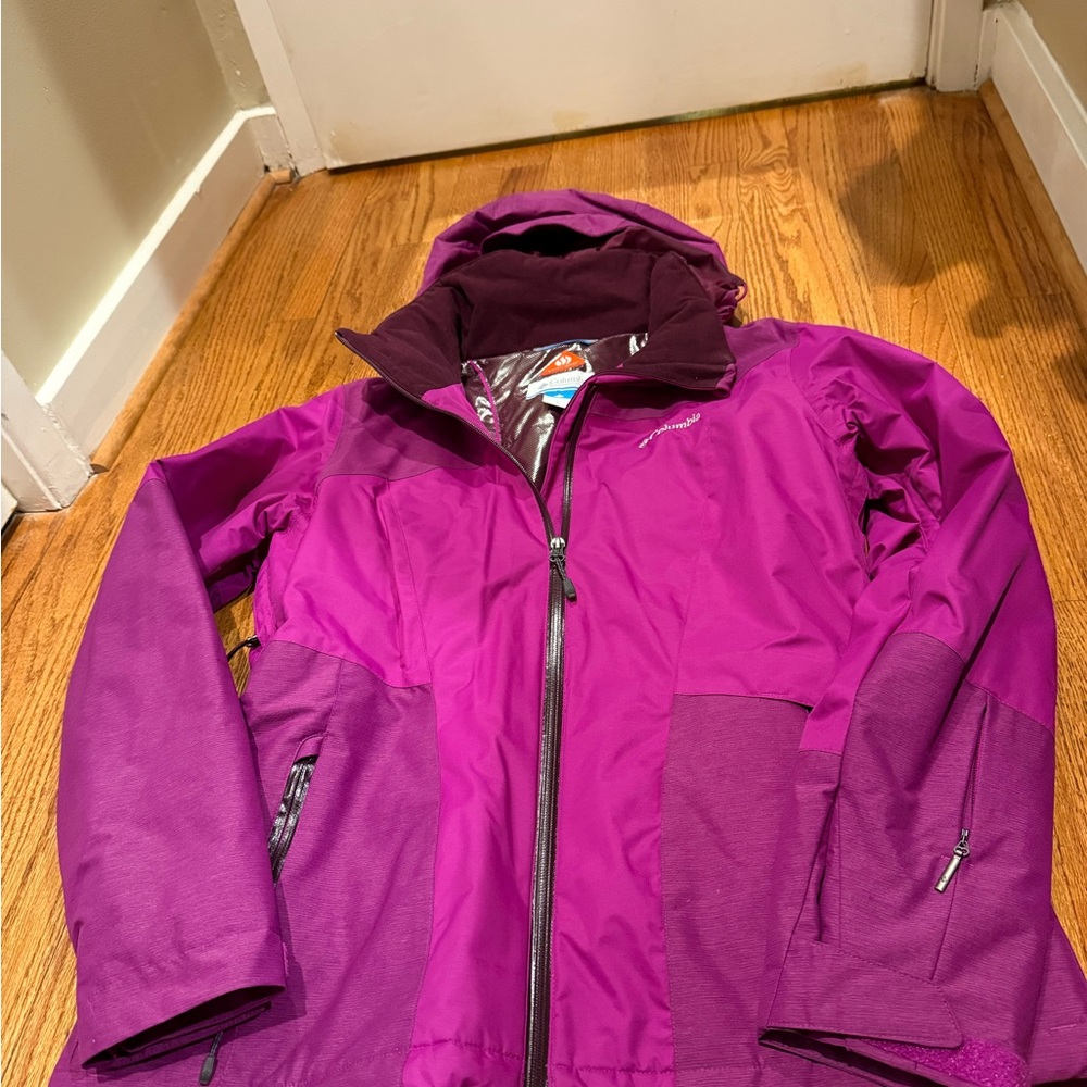 Columbia Sportswear Women’s Alta Thunder Fuchsia Ski Jacket- large, LIKE NEW